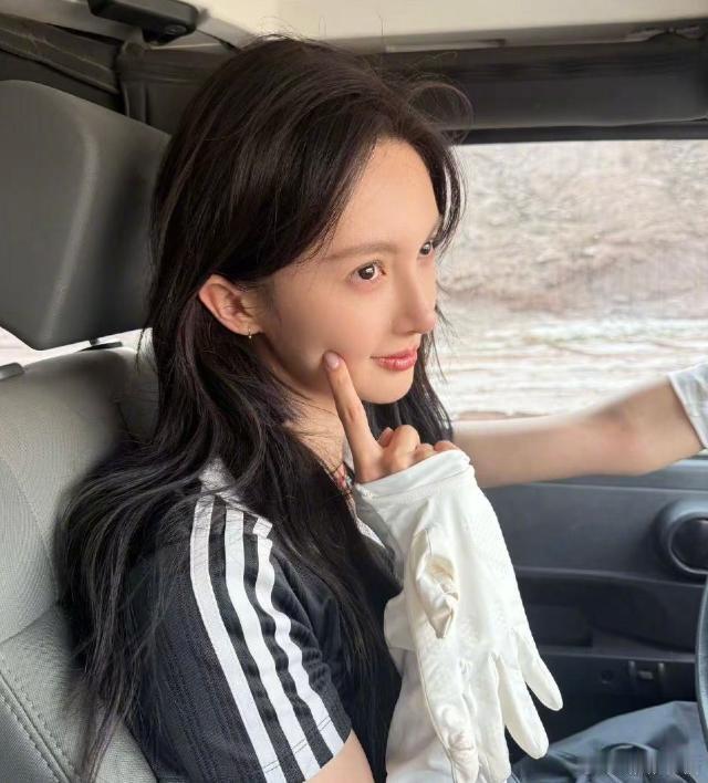 金晨案事发地村民说撞了一堵墙光撞墙就按流程，定责保险拖车完事，现在这么麻烦，实在