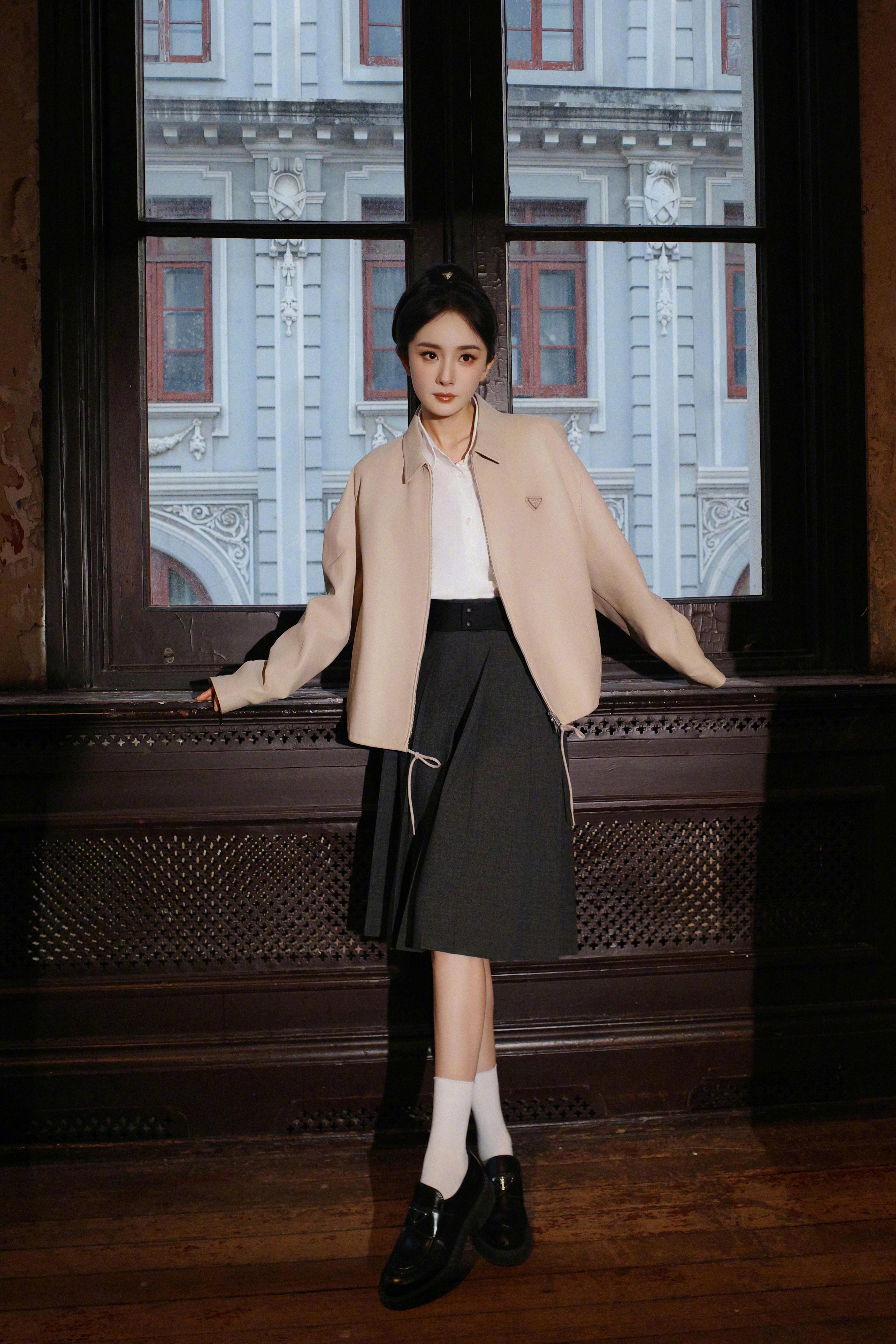 杨幂｜T风格论坛赶在正式官宣前今天 T 论坛活动亮相造型率先揭晓 ，我们 PRA