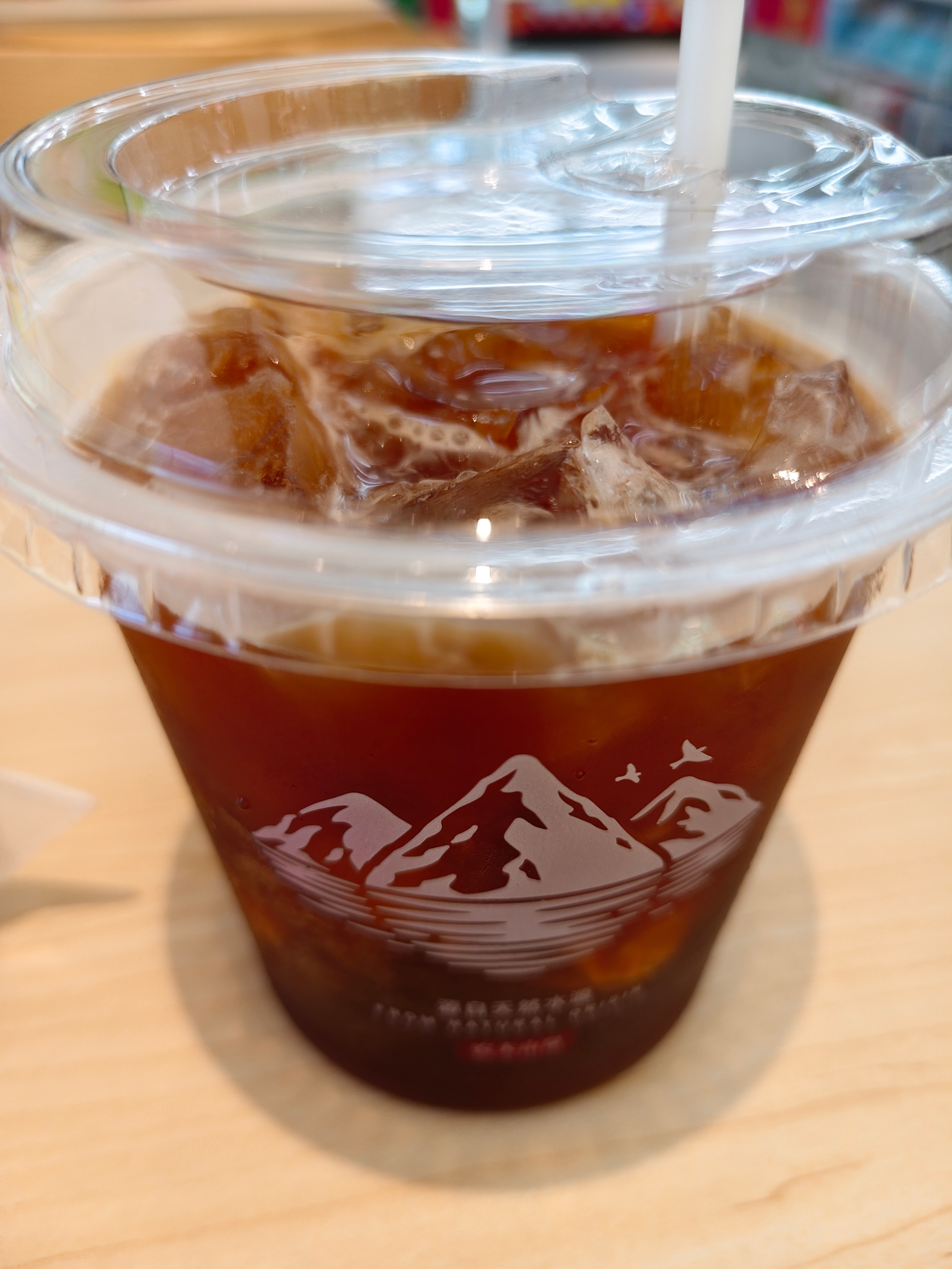 对面有两个地偶萌新一直在说说xqxq好帅 