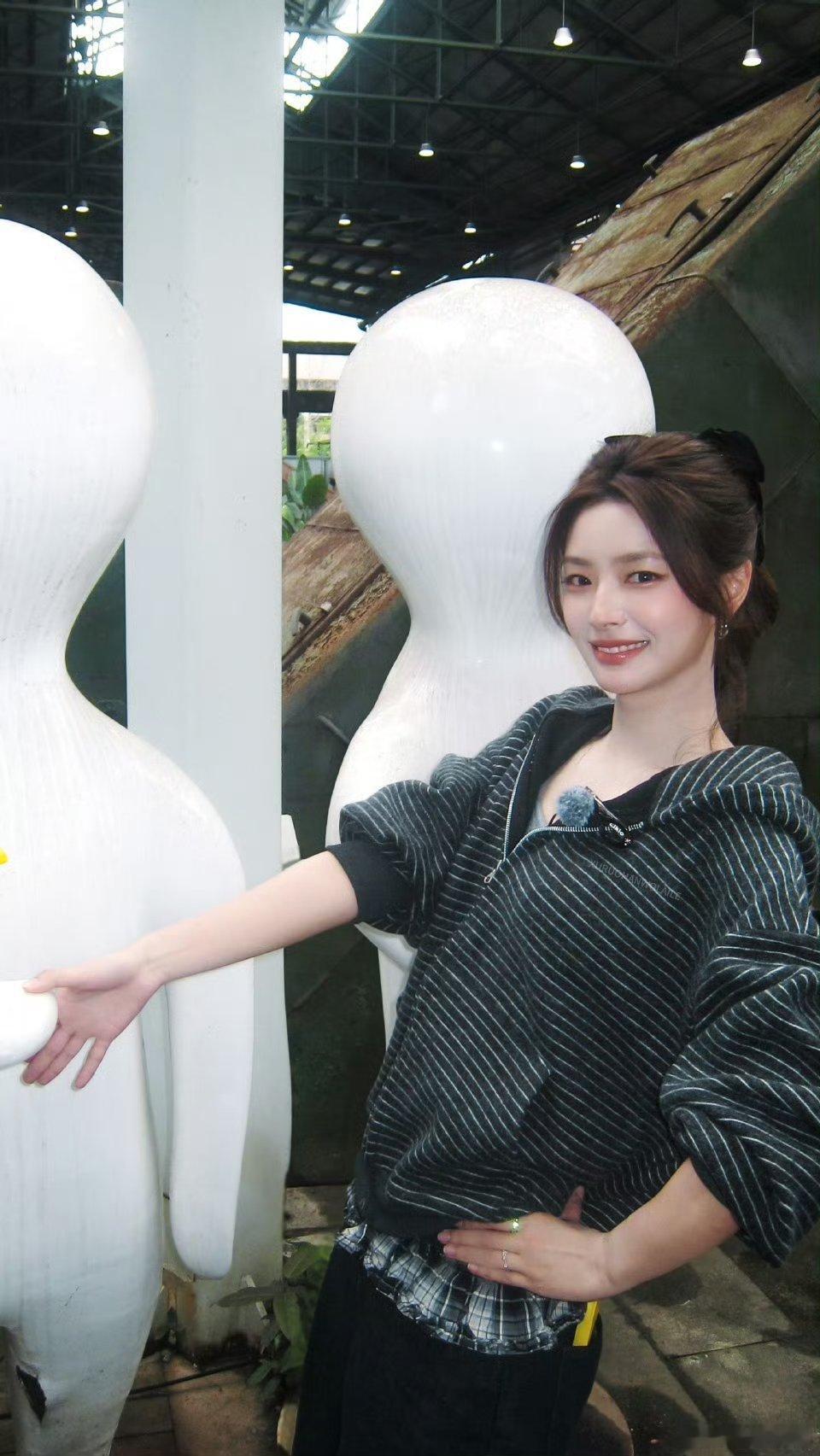 徐若晗的sbti是malo 徐若晗确诊吗喽型人格，这个诊断结果我第一个同意。看她