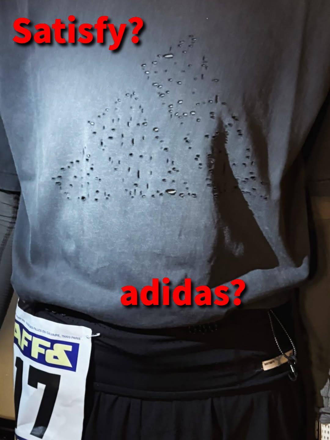 Satisfy 和阿迪达斯 adidas 的综合，很秒的设计啊。跑步装备 阿迪达