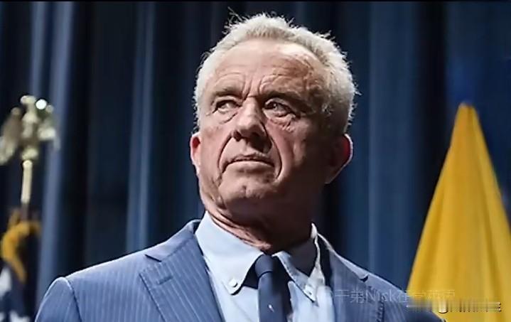 以纽约、加尼福利亚为代表的约20个州正联合起诉美国卫生与公众服务部，反对限制未成