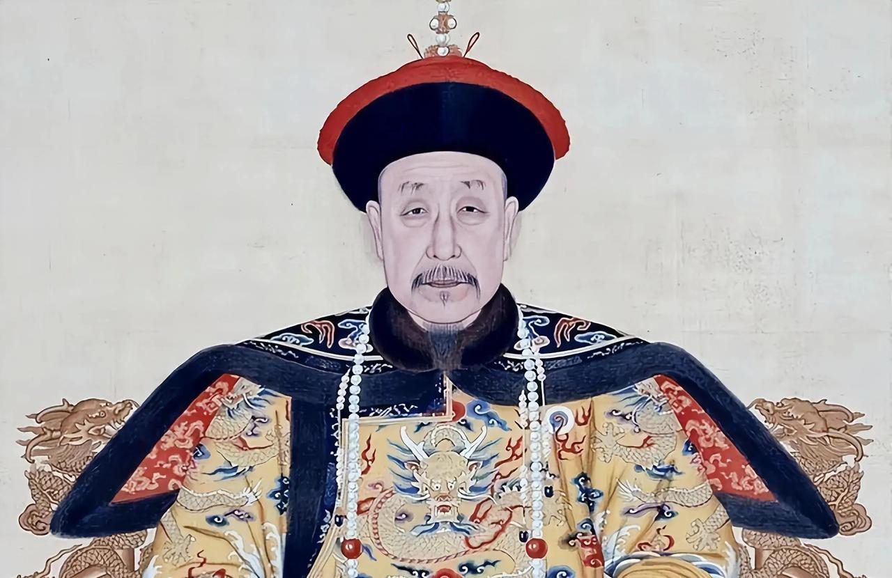 乾隆命令：所有东西必须按颜色排列，差一点都不行！
听起来很夸张对吧，但这是真的。