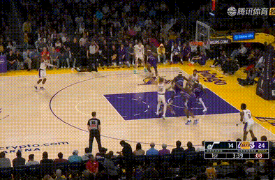 湖人这边领先11分，应该问题不大爵士vs湖人