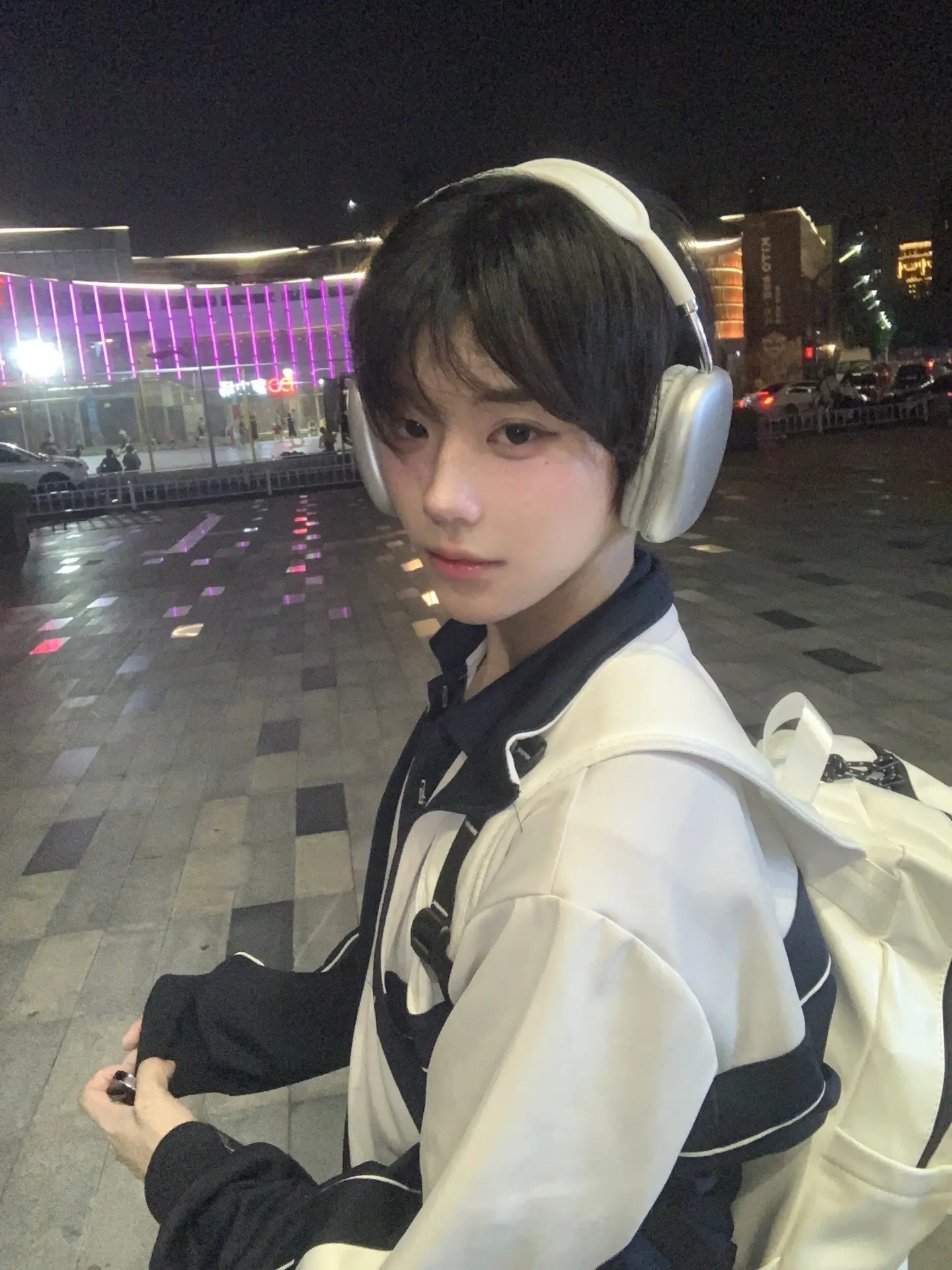 不妨大胆一点 很多事都没有答案。