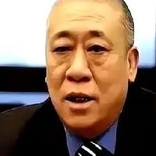 拿1.7亿现金堆成70米长的“钱山”让员工数，数多少拿多少，这老板是不是疯了？