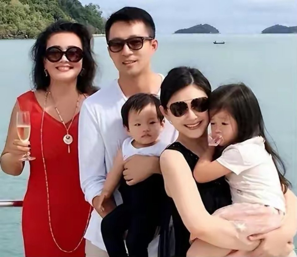 这才是我们想要看到的结局。 ​​​