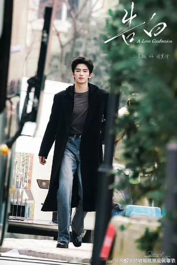 古装还能当”五官立体”看看现代太粗糙了