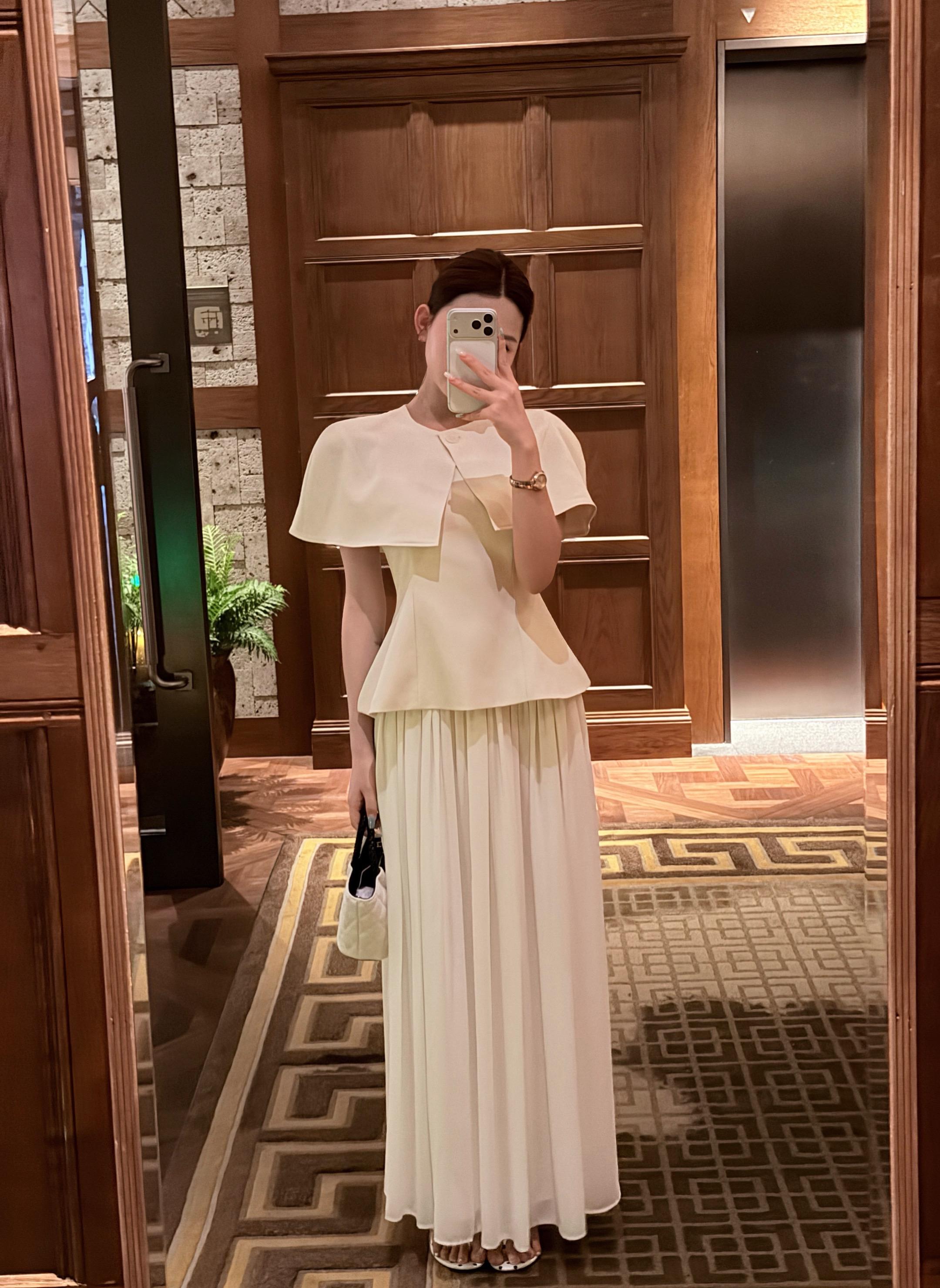 这期真的太好看了 拍了好多美照都发不过来 允许我再发一个作品 拍了不能...