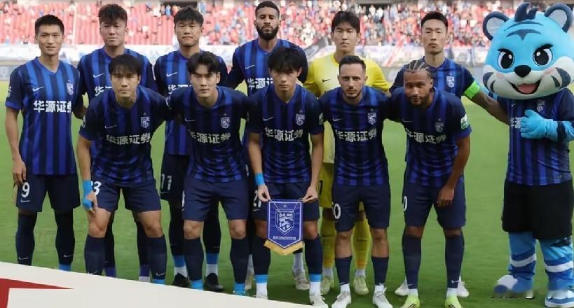 随着武汉三镇3:5不敌山东泰山，南通支云1:0战胜深圳青年人，2026赛季中超、