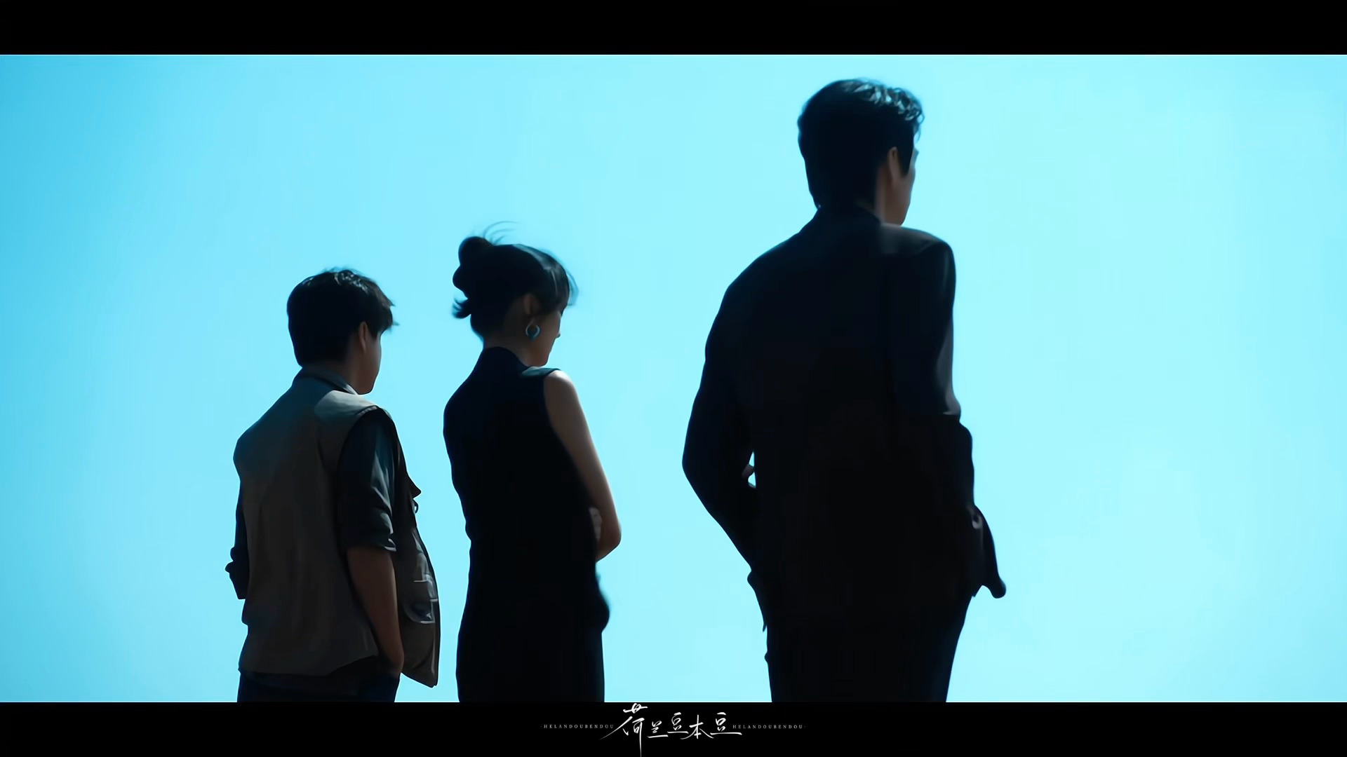 这个海边名场面正片看得人家好满意吧我们之间哪怕隔了十年哪怕没有任何台词，一个眼神