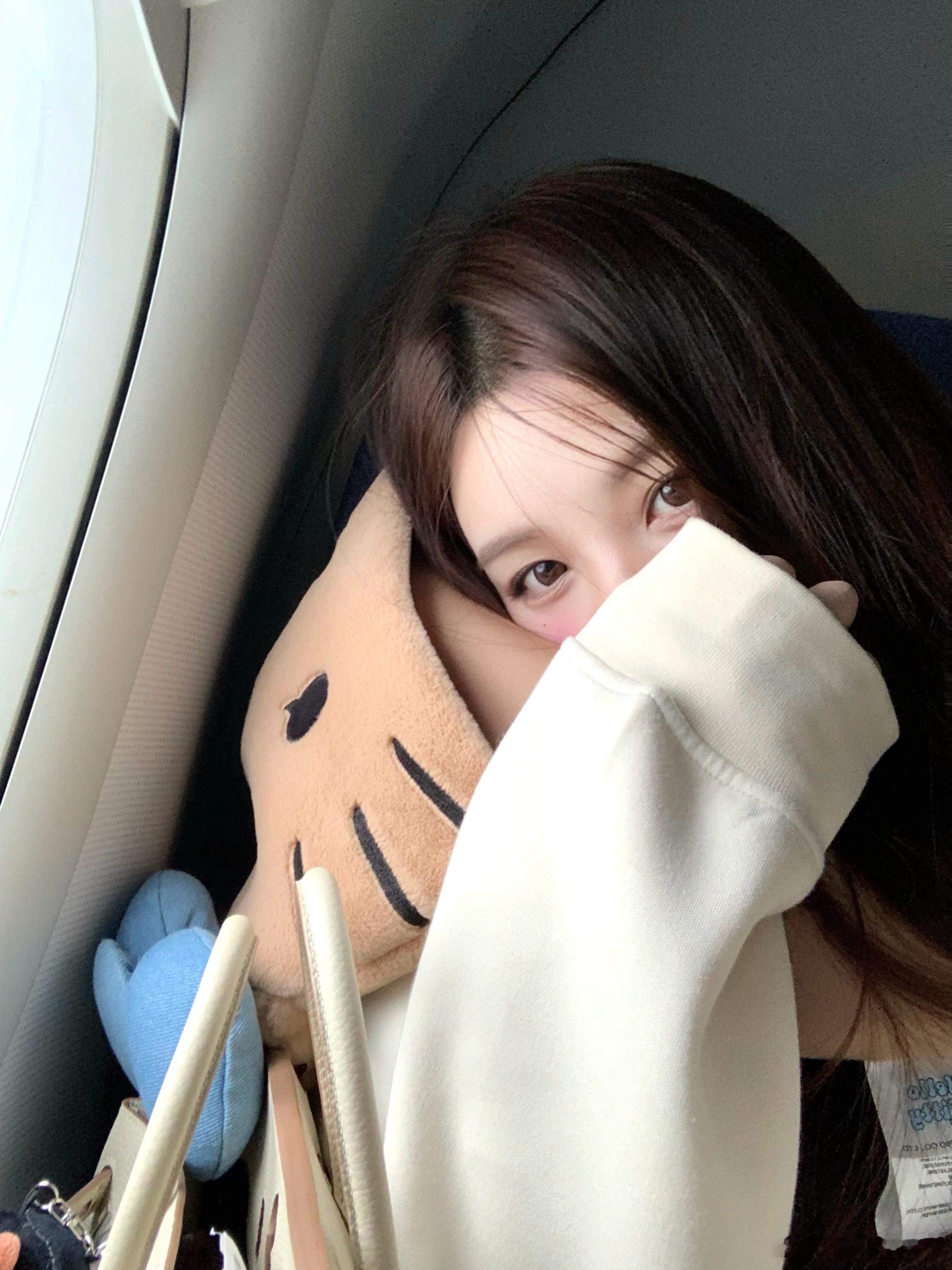 Hi,宝宝们好久没见啦。👋🏻消失了好久的我终于能鼓起勇气回来了这一年多虽然没