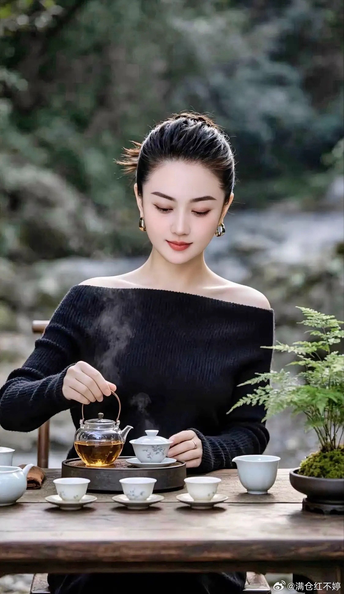 天道忌满，觉知自己唯驭则露，简辨人心自爱新生，善语安家养心为本，知止静心渡人有度
