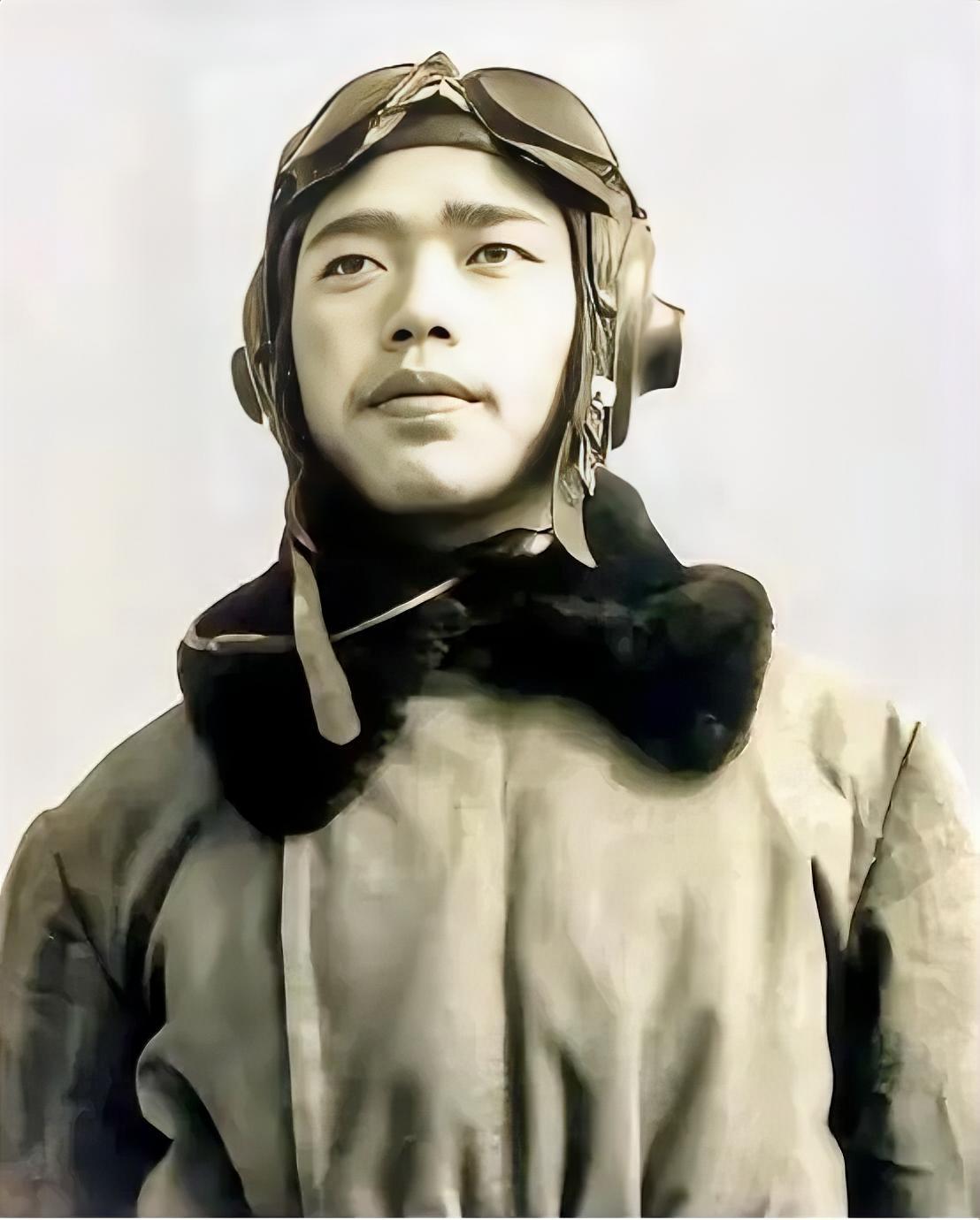 1952年，在朝鲜打下9架美军飞机的王牌飞行员赵宝桐对一个女记者一见钟情，空军司