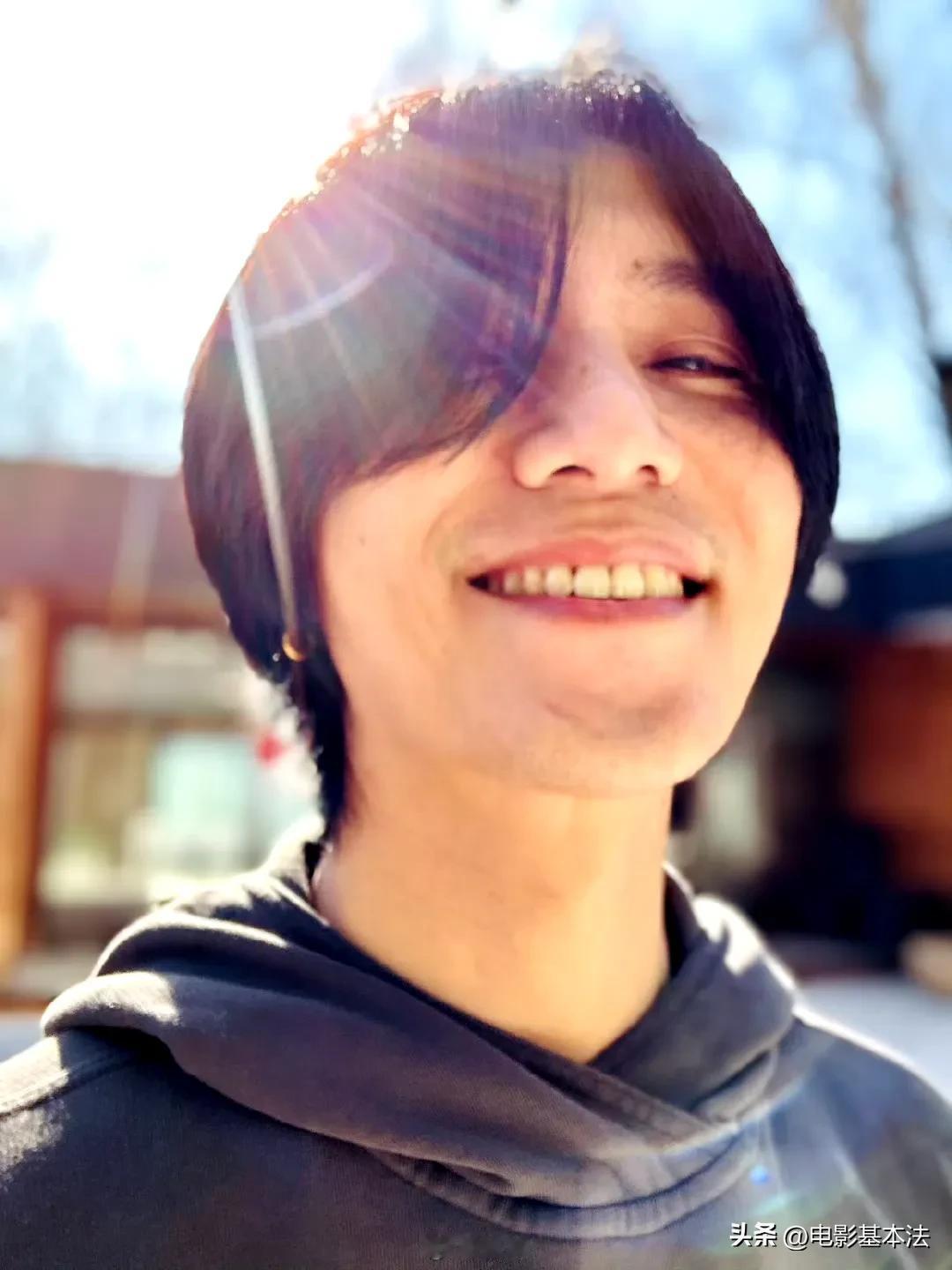 陈坤的一番话拔高了娱乐圈的层次。

陈坤说，我长的不是很帅，演技也不是很好，智商