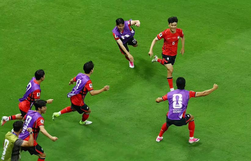 6月12日讯 世界杯A组首轮，韩国以2-1逆转捷克，如愿取得开门红。值得一提的是