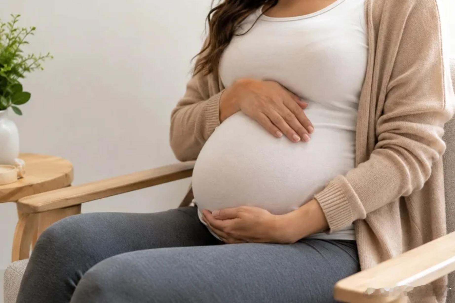 英国女护士与精神科病患发展恋情 8个月多次开房还怀孕 最终获刑入狱海外新鲜事 英