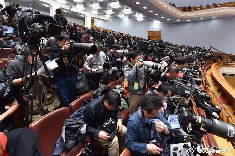 为什么我们在南海问题上总觉得“力不从心”？其实最大的短板，说白了，就是缺少大型岛