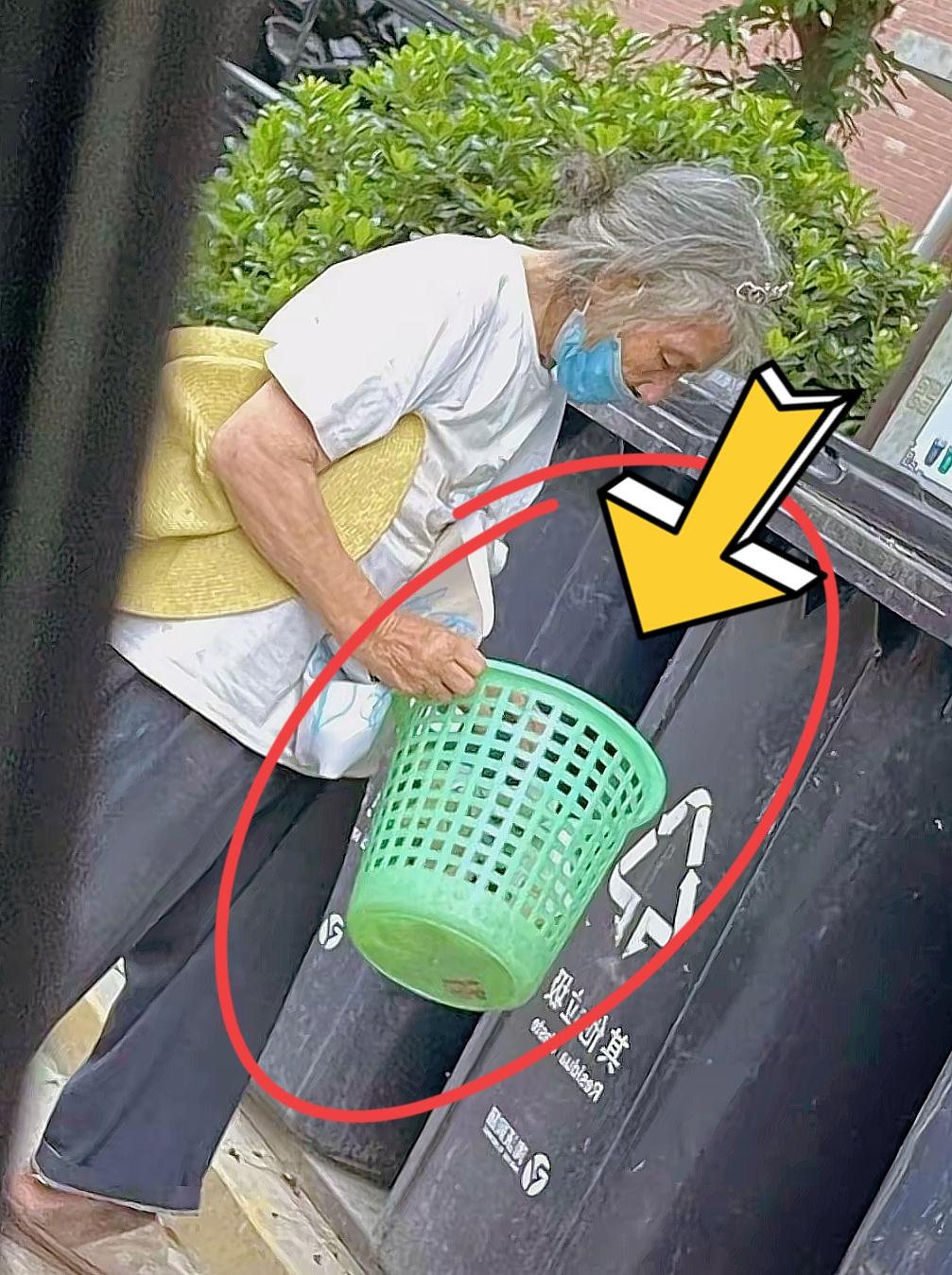 现在的人都是怎么了…？
无论是哪个小区，不管是高档小区，还是普通小区，小区垃圾桶