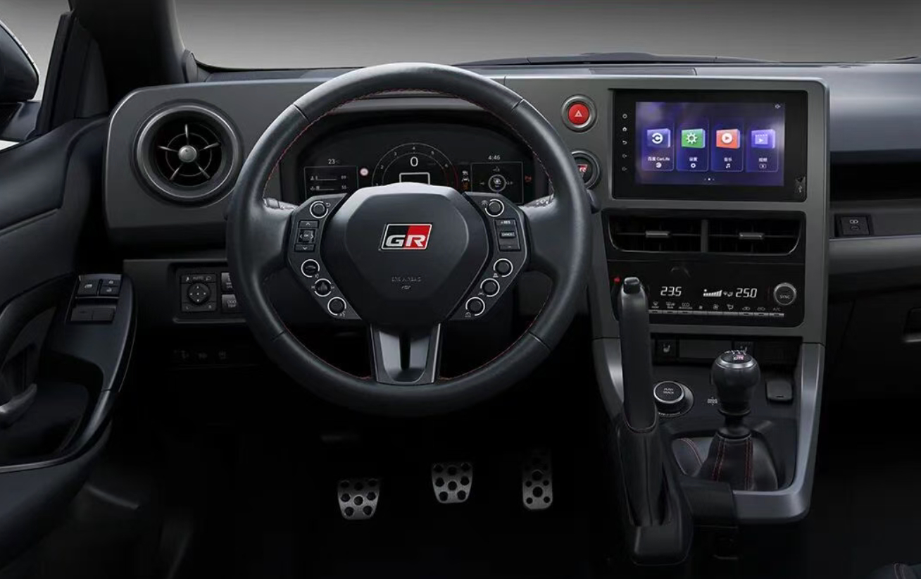 丰田宣布2026款GR YARIS国内上市，比较令人眼前一亮的就是全新样式的方向