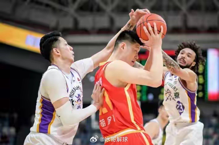 今晚19:35，CBA第31轮四川主场迎战浙江。四川0胜30负垫底，全力冲击赛季