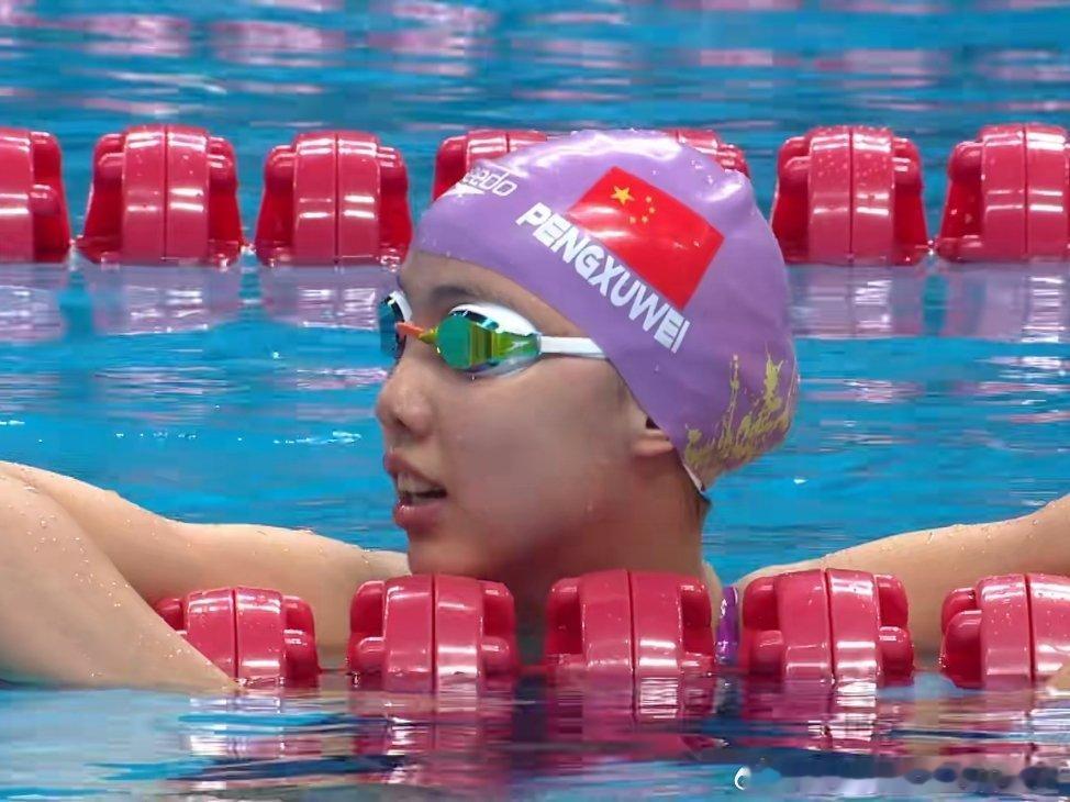 2026年全国游泳冠军赛女子200米仰泳决赛：彭旭玮2:06.71打破赛会记录夺