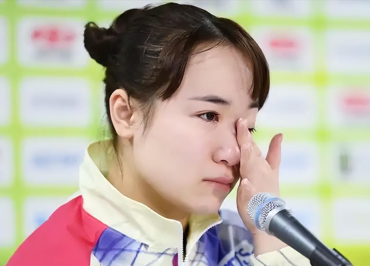 日乒弃用伊藤美诚还不到24小时，日媒突然曝出重磅消息，日本乒协这回惹上大麻烦了！