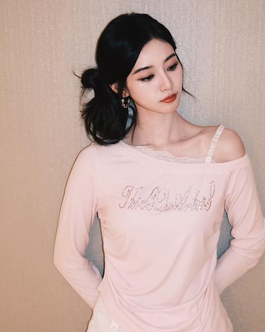徐艺洋为了黄子韬放弃工作 徐艺洋在节目中坦言：2020-2021年黄子韬经历父亲