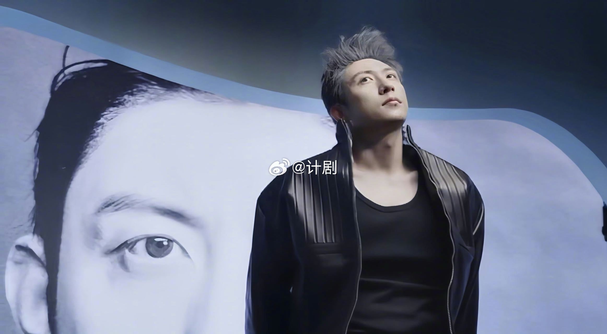 黄景瑜手控天菜 黄景瑜真的知道手控想看什么，手指细长骨节分明就算了，青筋还若隐若