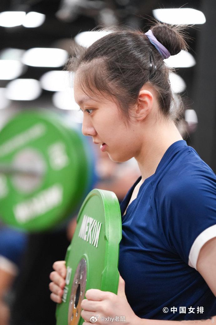 小丫 朱袁张1块2毛9 中国女排 陈厚羽 