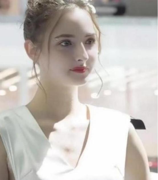 乌克兰还有一个大问题很多人都没注意到，那就是乌克兰的女人将来该怎么办？战争打响三