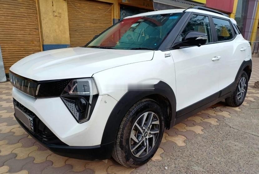 马恒达的SUV，1.2T三缸机+前驱+自动挡，0-100加速仅需十小几秒，油耗能