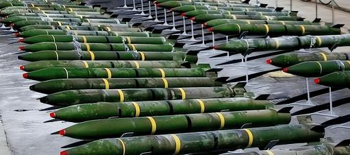 美国鹰派想通了！
美伊大战让美国鹰派想通了，面对伊朗这样一个没有制空权的国家，仅