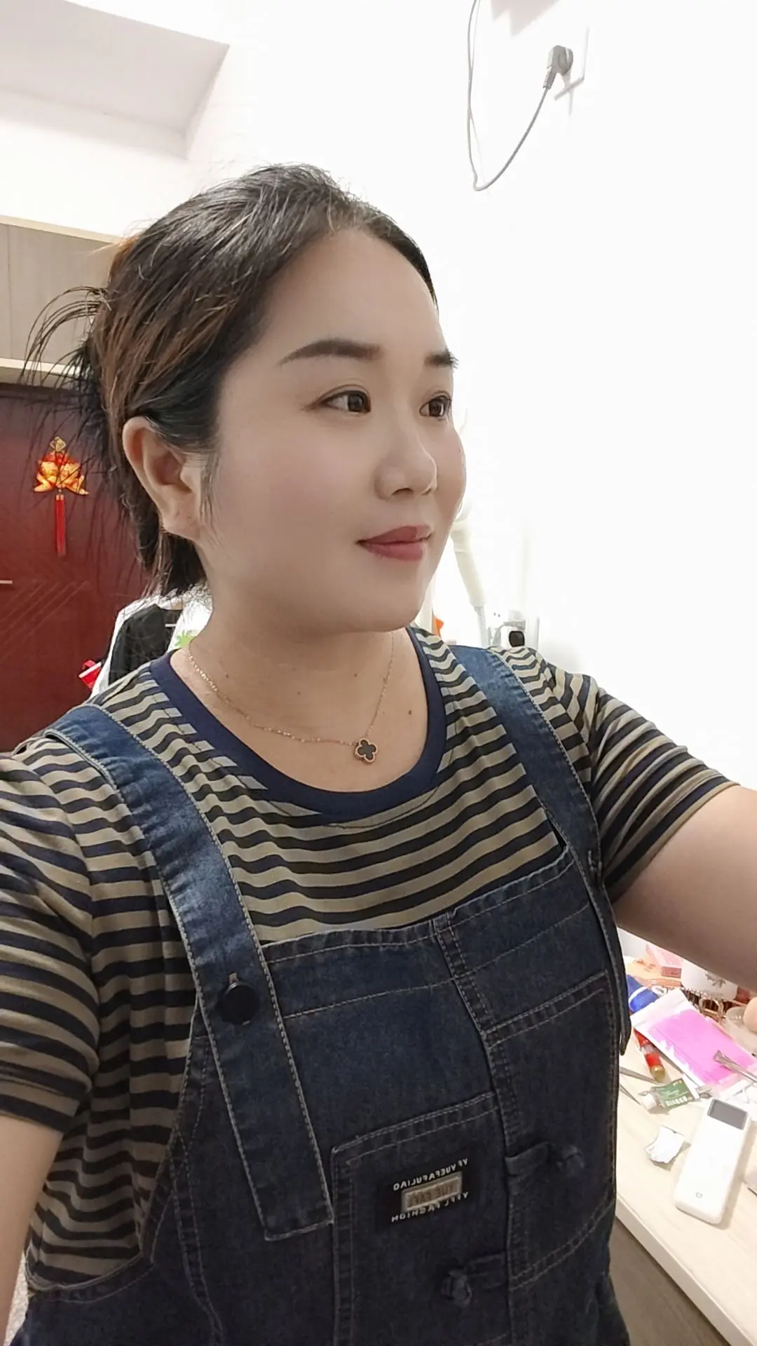 把生活调成自己喜欢的频道，安静，自在，就很好