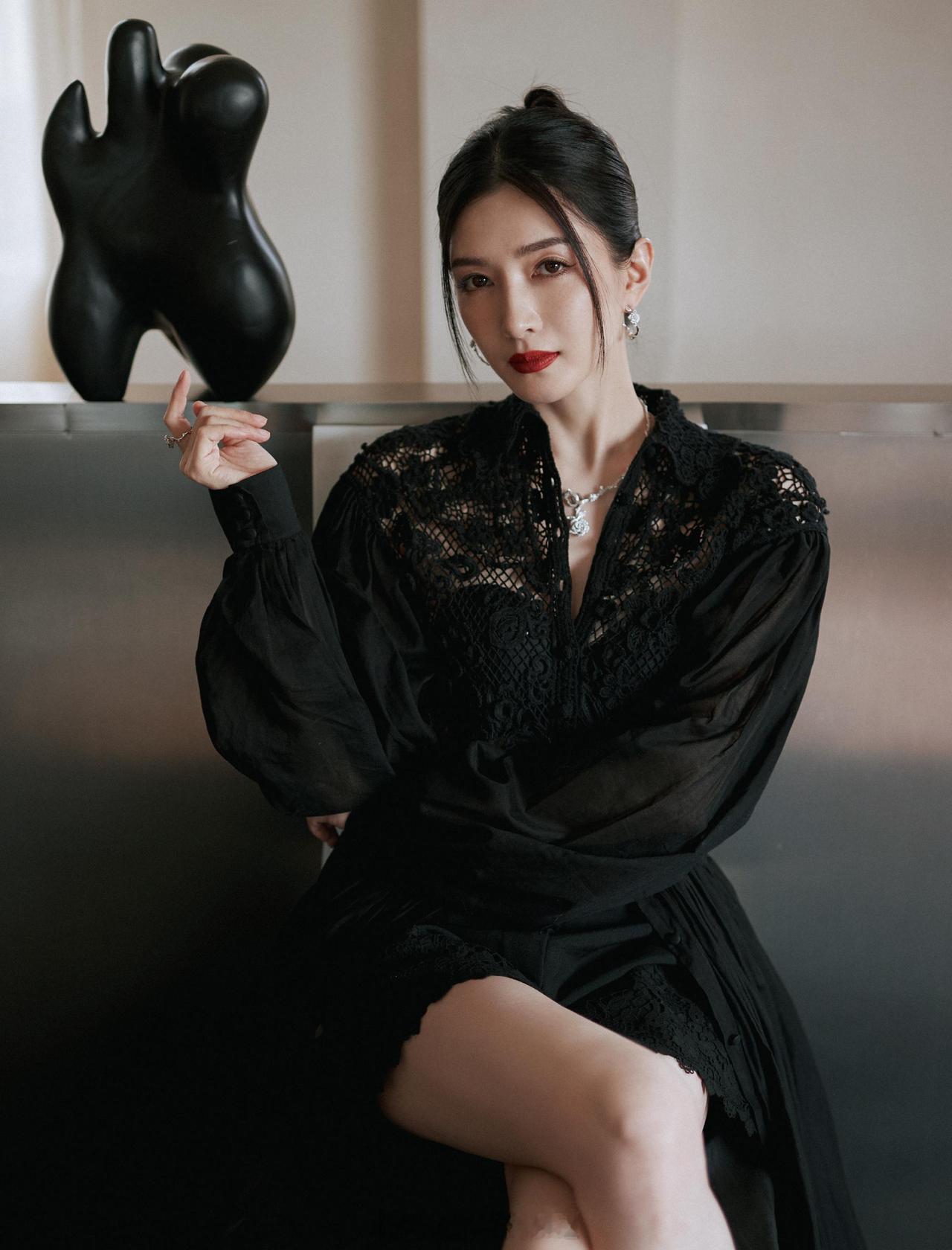 即使她已过了40岁
我也愿意娶她