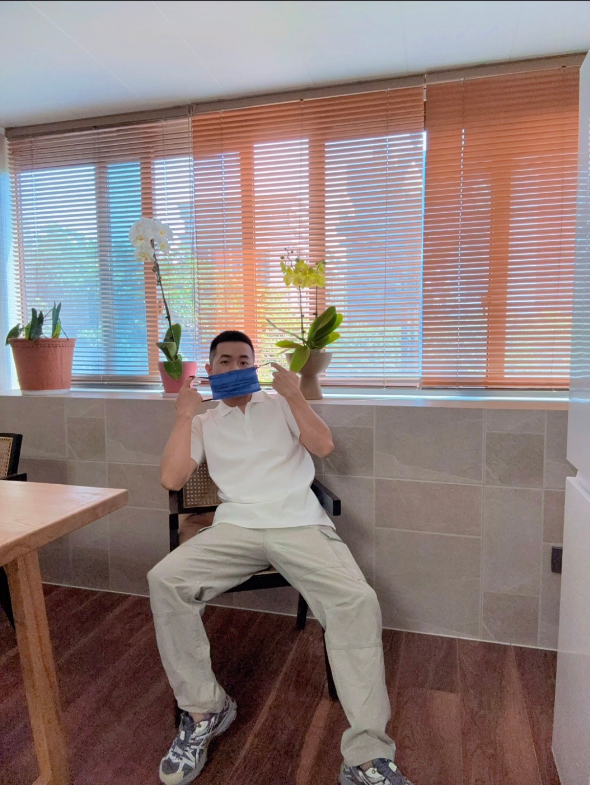 做人就要做豆包型人格 啥事瞎糊弄 被发现了 就嬉皮笑脸道歉 ​​​