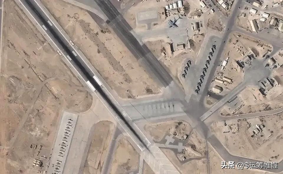 就在刚刚，中东又传出了震动全球的大动静。

当地时间3月4日，伊朗伊斯兰革命卫队