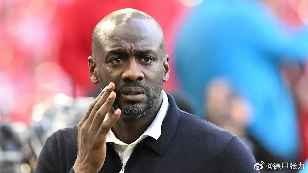 输给德国后，加纳主帅阿多下课。不过其实阿多的命运，在1比5惨败给奥地利就基本确定