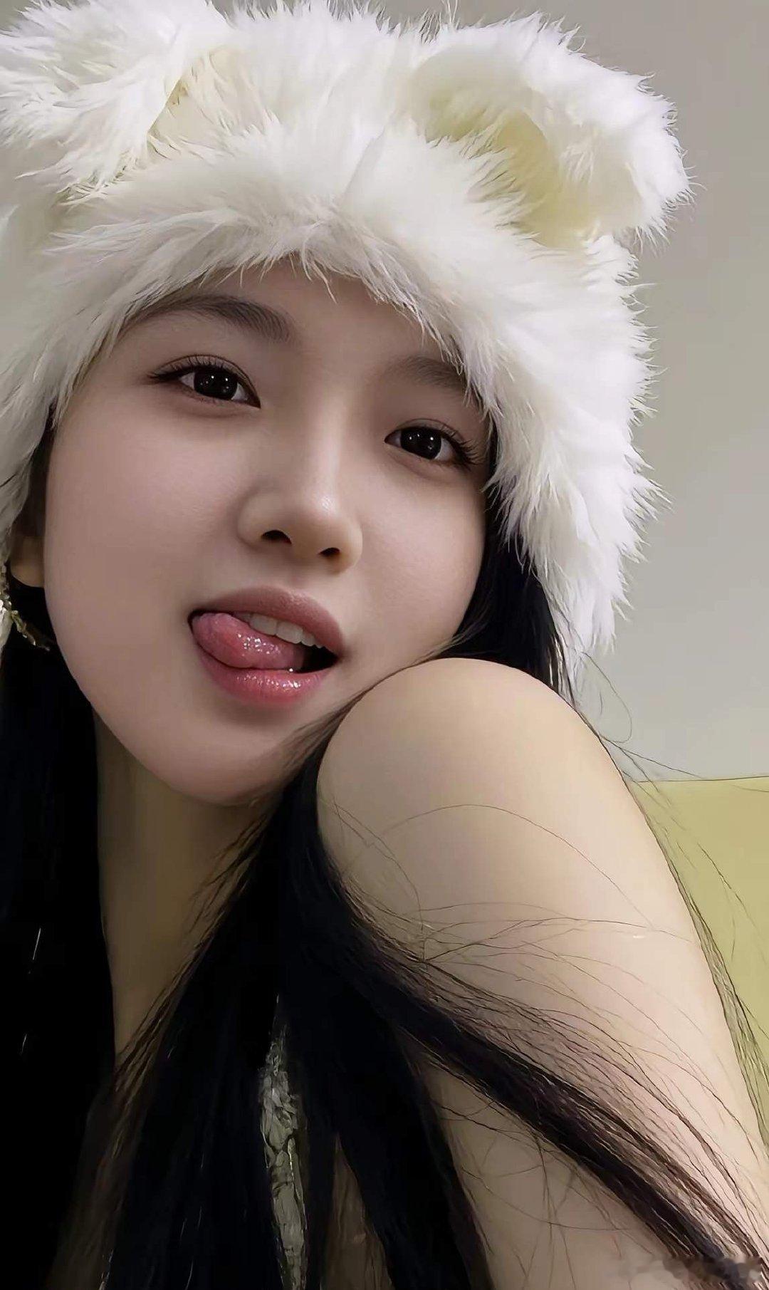 TOKEN降价不会带动数据中心降价，反而利好算力租赁。价格走低会刺激使用量激增，