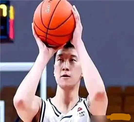 CBA首轮看他们如何面对“旧主”？
        1、优秀表现
       