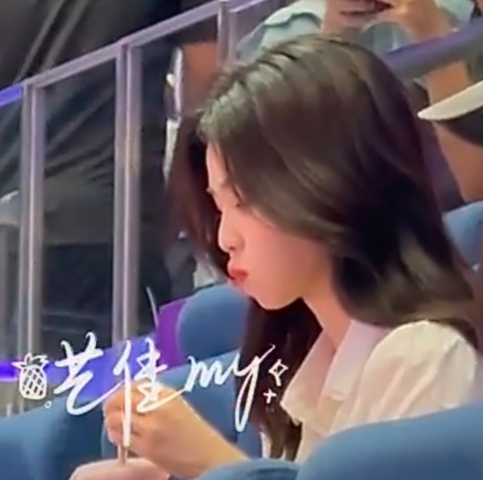好萌啊喝水也好萌 