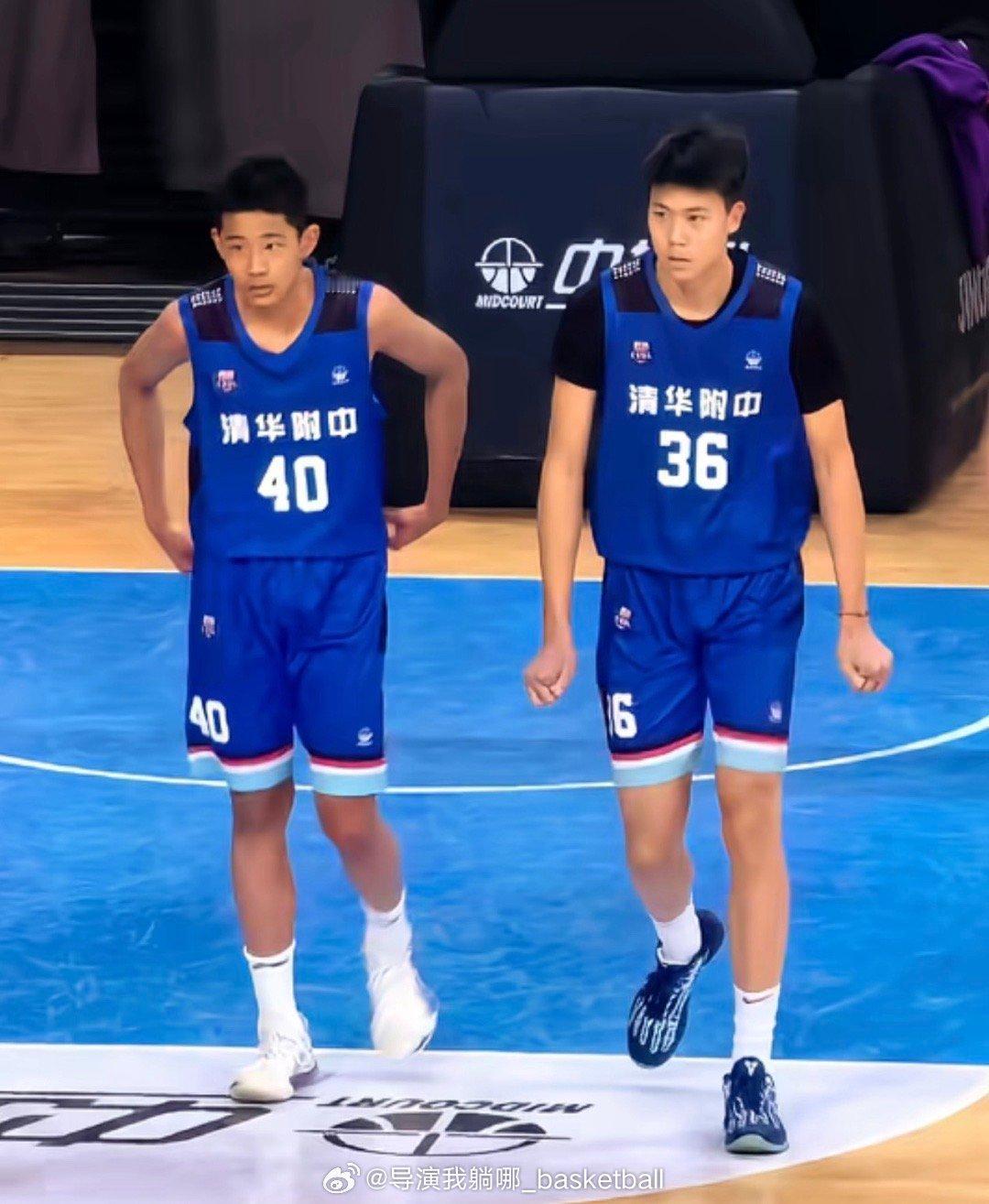 杜锋儿子再砍25分帮助清华附中赢球

最近的一场清华附中比赛中，广东队主教练杜锋