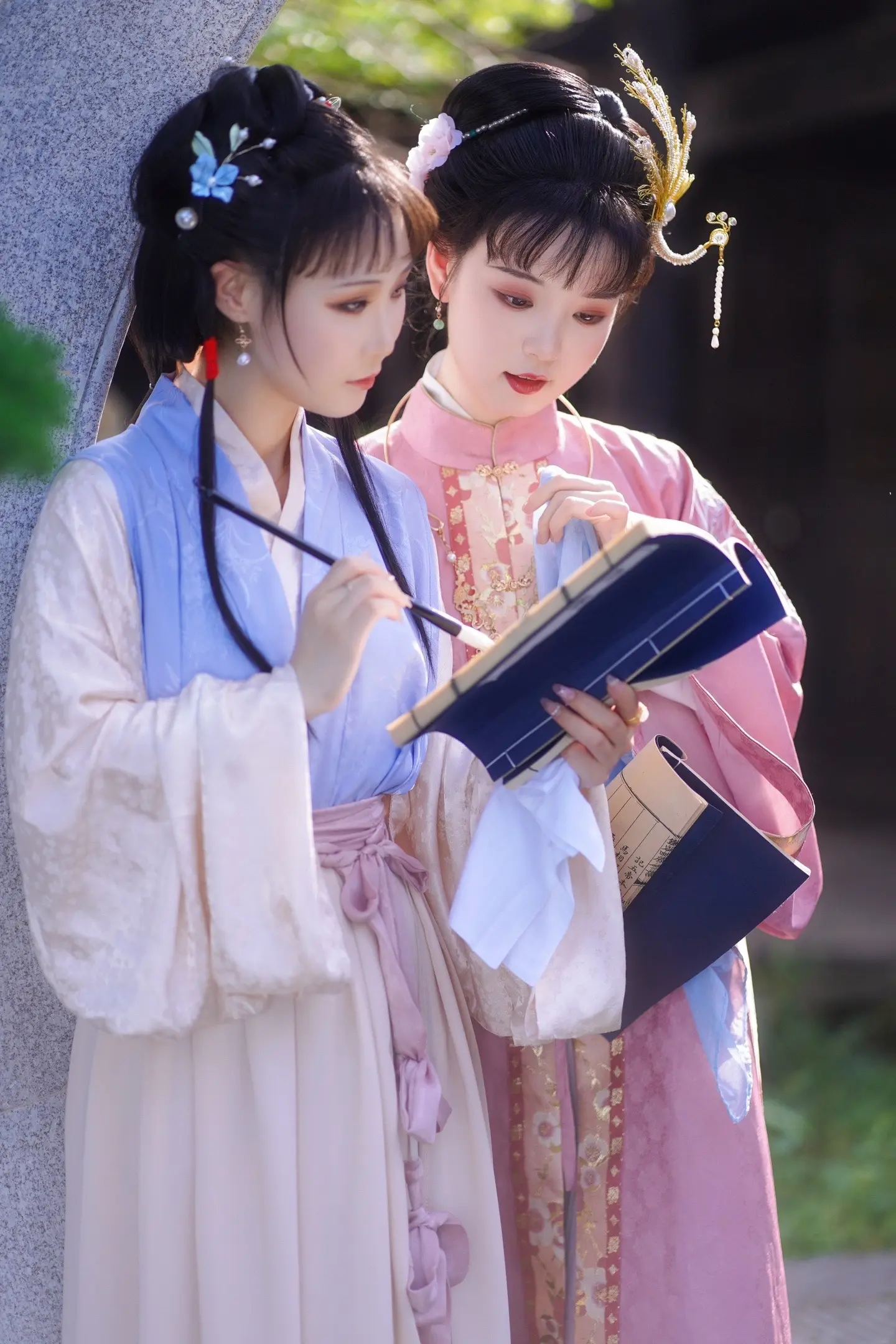 拍了宝钗黛玉啦