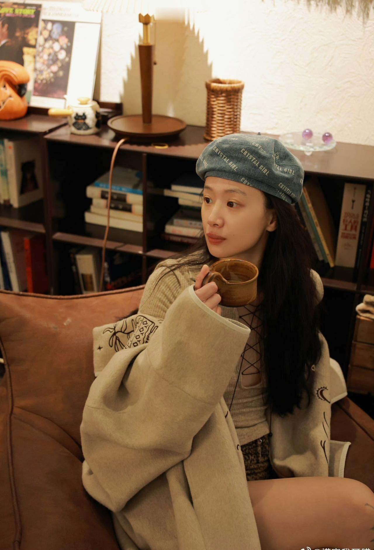 我觉得每个人的气质都是不同的，斓曦和李梦的风格展现了多元美学，真是让人耳目一新，