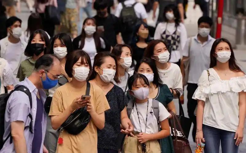 好家伙，日本这次是真出大事了。
一个你我印象里早就该被扫进历史课本的古老传染病，