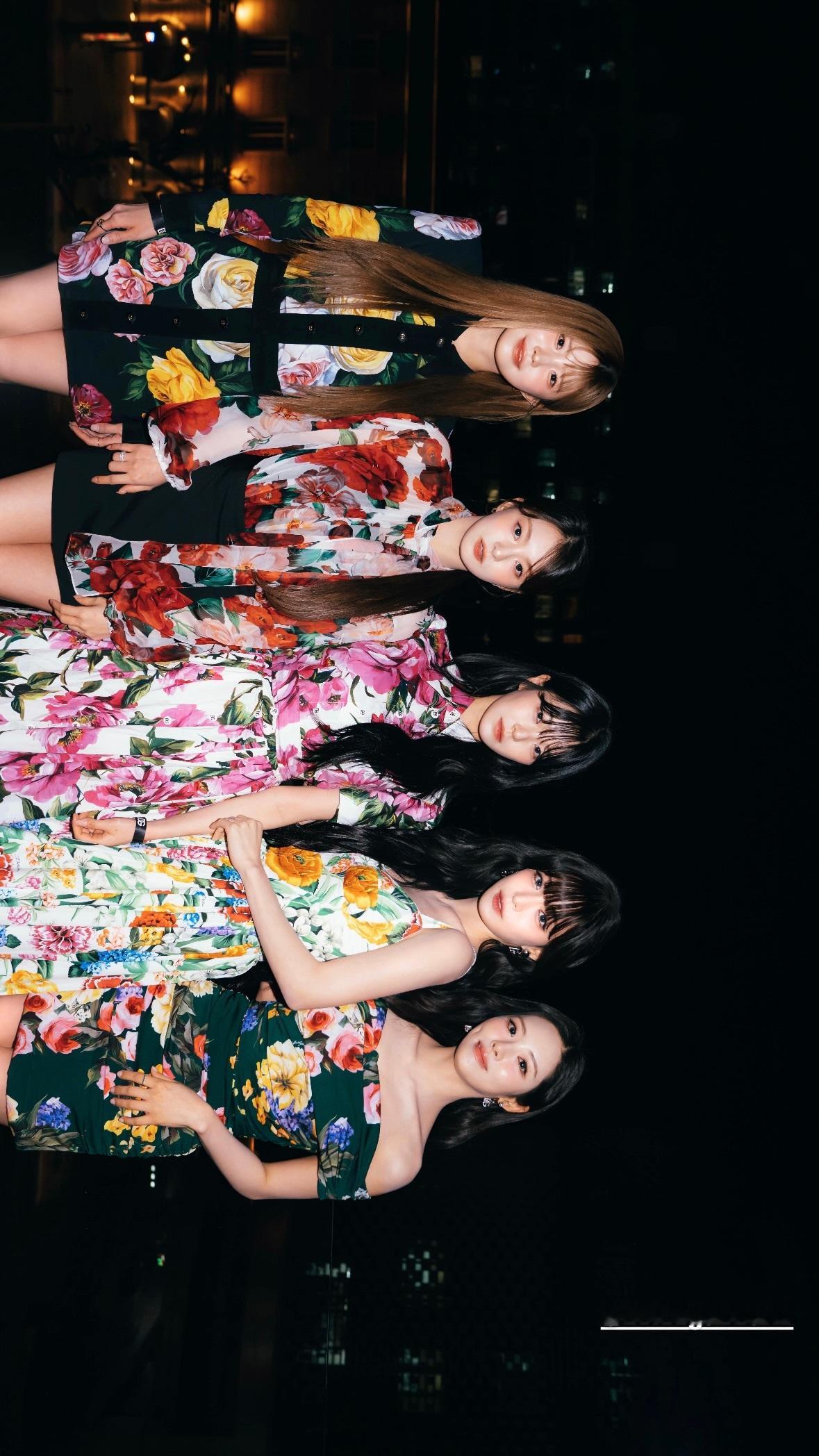 李娜炅[超话]🐣蜜桃笑颜李娜炅 [图片]250422 asndlabel更新 