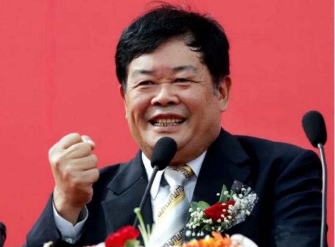 2015年，曹德旺拿出100万给一个小女孩换肾，可谁知，小女孩治愈后，却给曹德旺