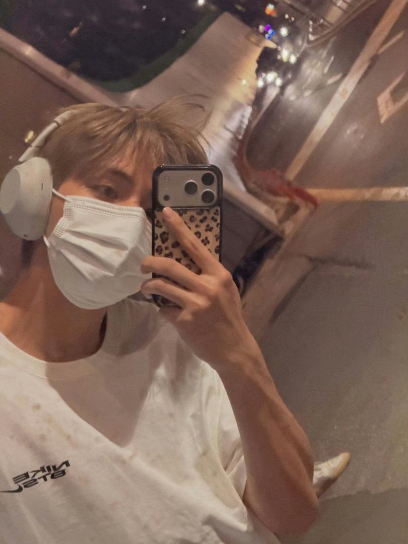金泰亨 ✨金泰亨kpop永一 在泰亨这里爱意永远不会落空 🐯 泰亨：原来你是阿