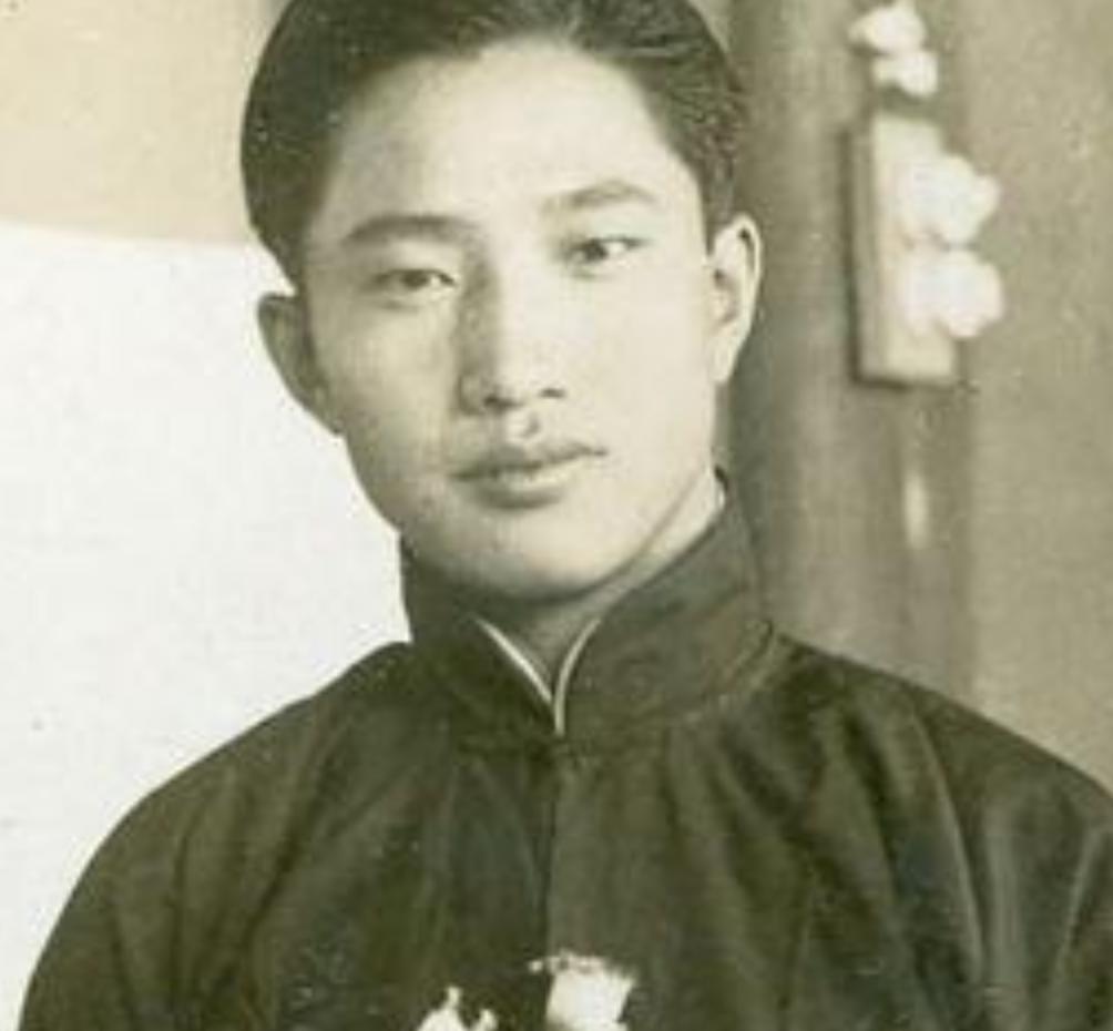 “都说他叛变了，连尸骨都没人敢收。”1949年，地下党员刘光典扔下刚生完孩子的妻