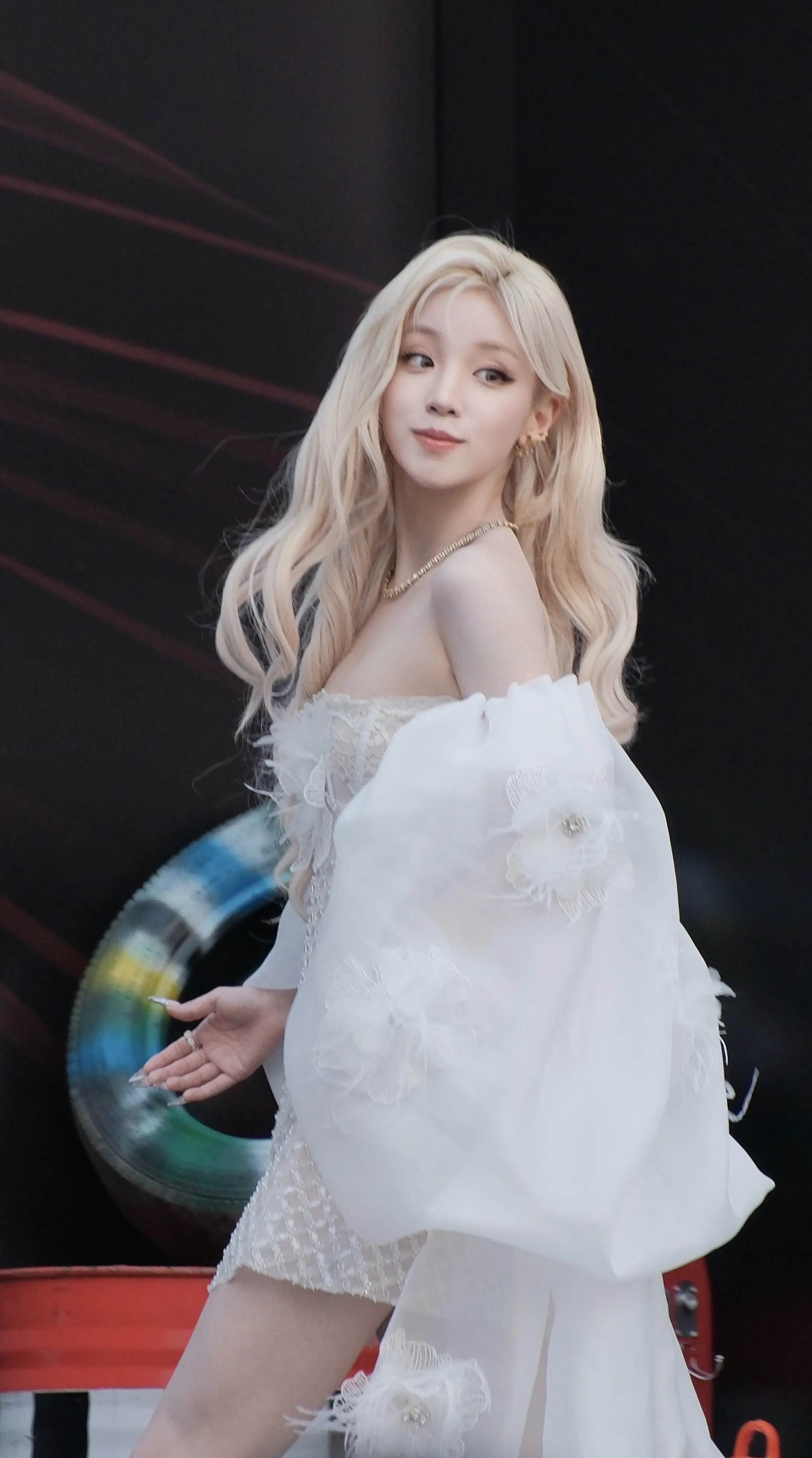 上海街拍。内娱女明星没有丑的，只有你get不到的美！